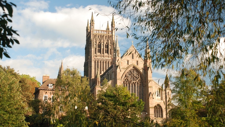 Church of England commits to net-zero emissions by 2030