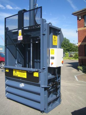 DICOM PGV650P MILL SIZE VERTICAL BALER