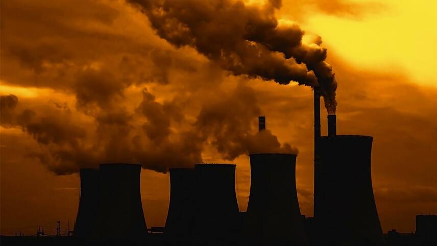 ‘Now or never’: Global emissions must peak by 2025 to avoid worst of climate crisis, IPCC warns