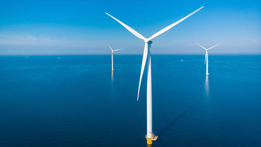 Crown Estate signs lease agreements for six new British offshore wind farms totalling 8GW