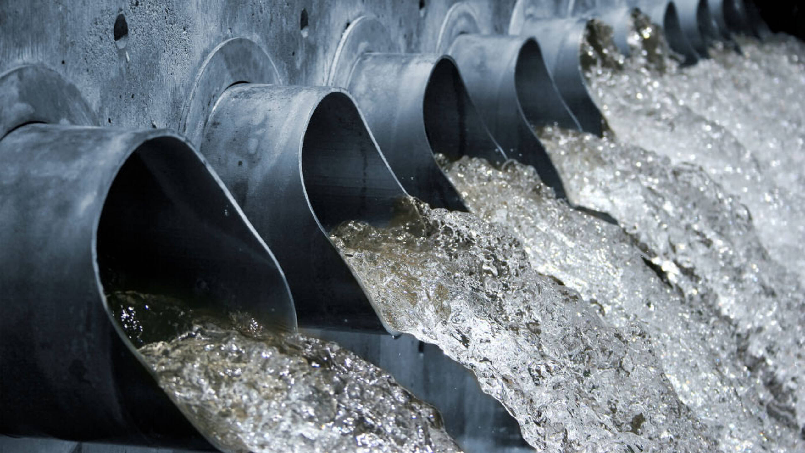 Sewage spills: UK Government and water regulator may have broken environmental law