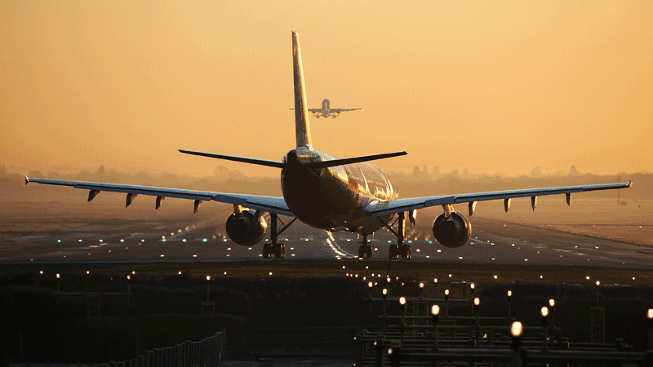 UK’s low-carbon aviation fuels strategy coming in late 2023, Ministers confirm