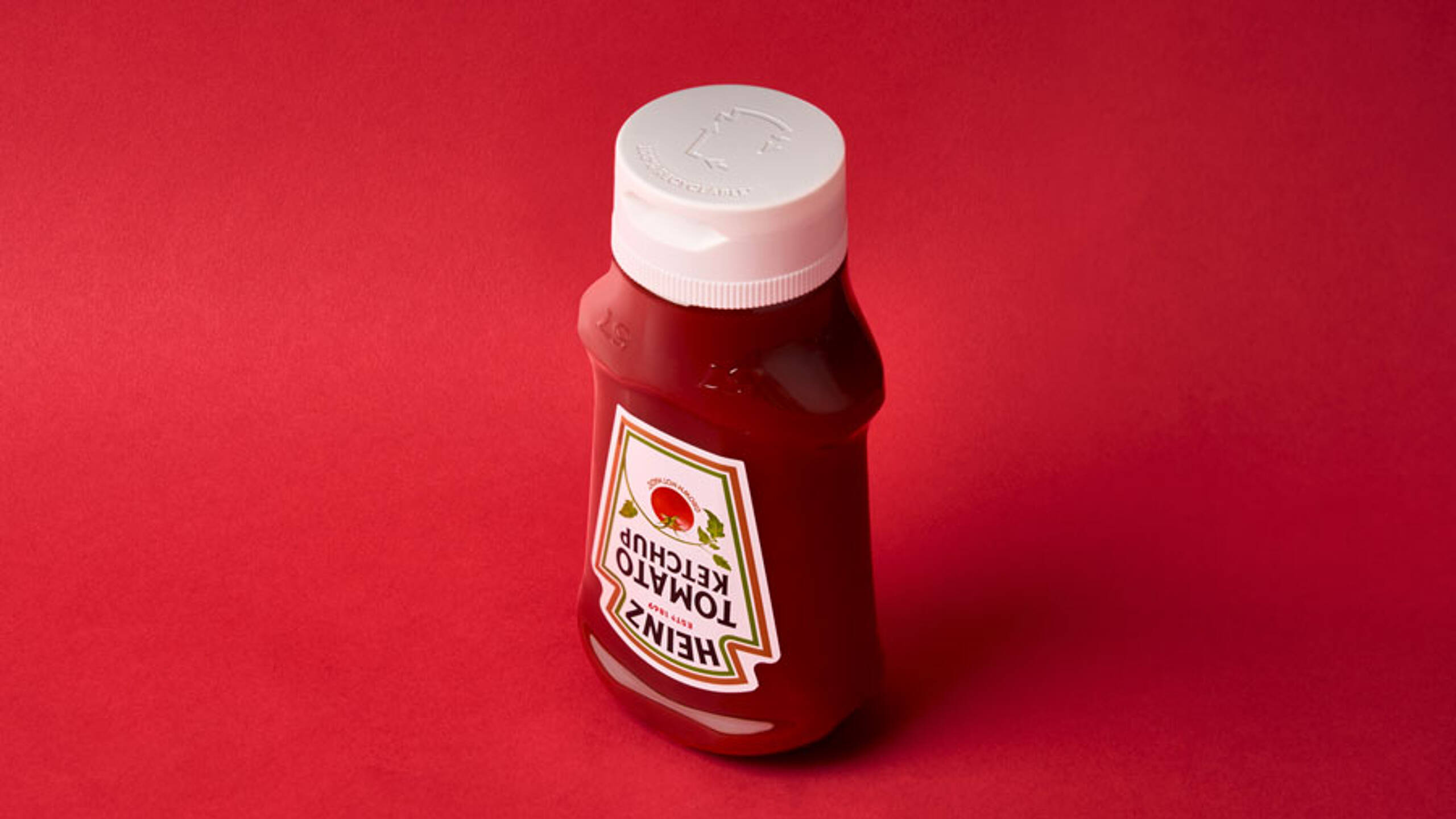 Heinz unveils recyclable caps for iconic squeezy ketchup bottles