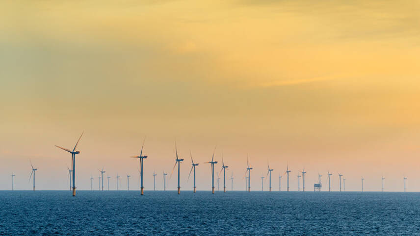 Windy weather pushes UK past zero-carbon electricity generation record