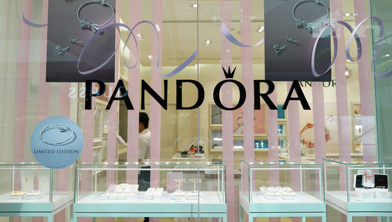 Pandora shifts to 100% recycled silver and gold ahead of schedule