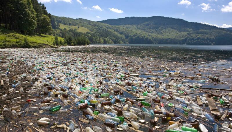Private sector ‘faces $100bn risk from plastic pollution this decade’