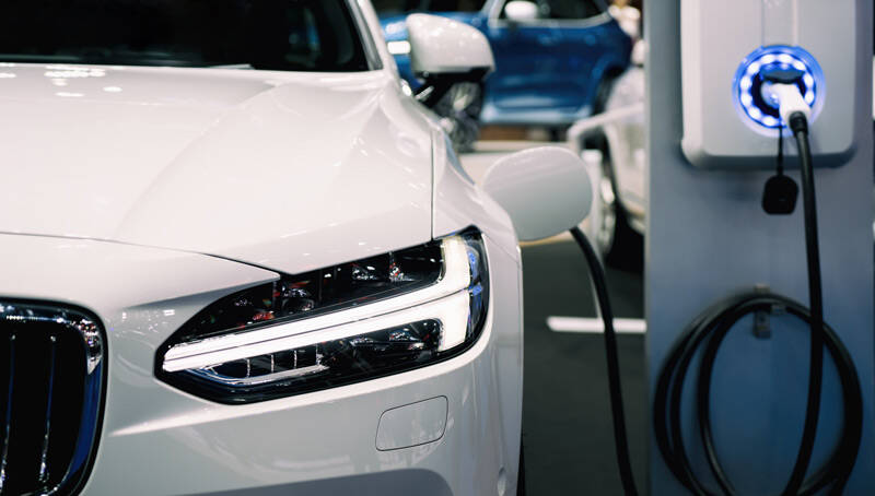 UK Government outlines plans to harness energy flexibility from EVs and appliances