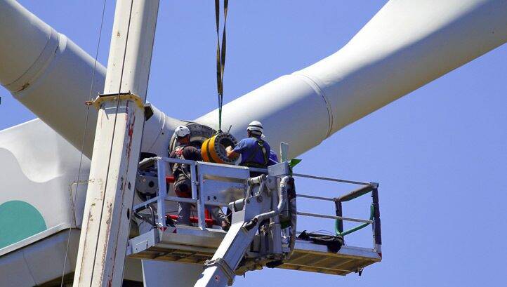 Onshore limits on turbine size could make offshore wind cheaper