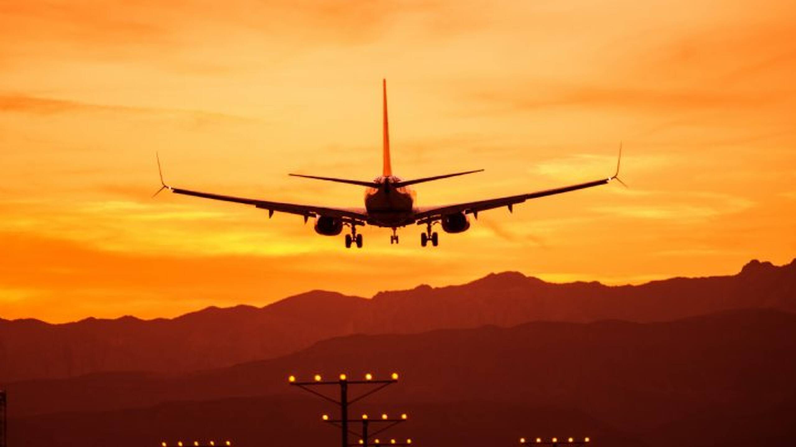 Decarbonising air travel: The challenge for airlines and their corporate customers