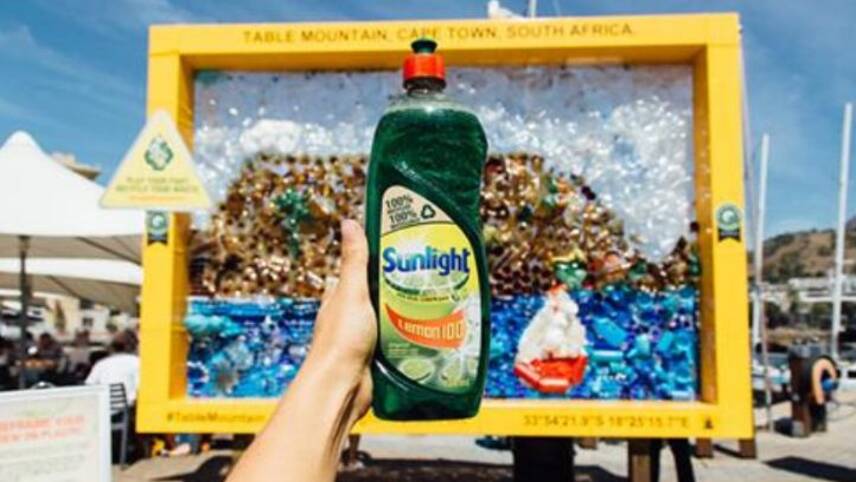 Unilever launches 100% recycled and recyclable washing up liquid bottle