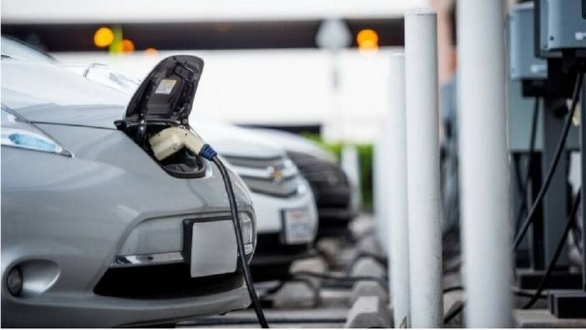 Government injects £37m into innovative EV charging projects