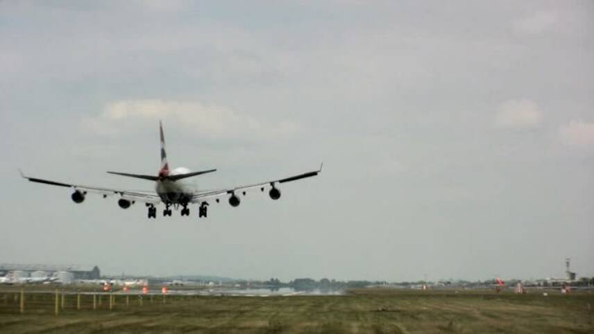 Government unveils £80m pot to decarbonise aviation and road transport