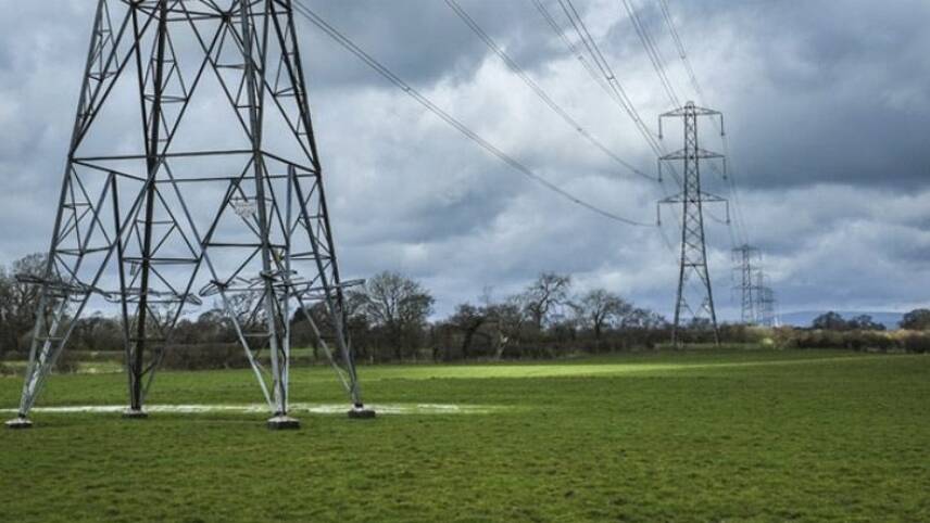 Lack of ‘coherent plan’ jeopardising UK’s net-zero power grid target, MPs warn
