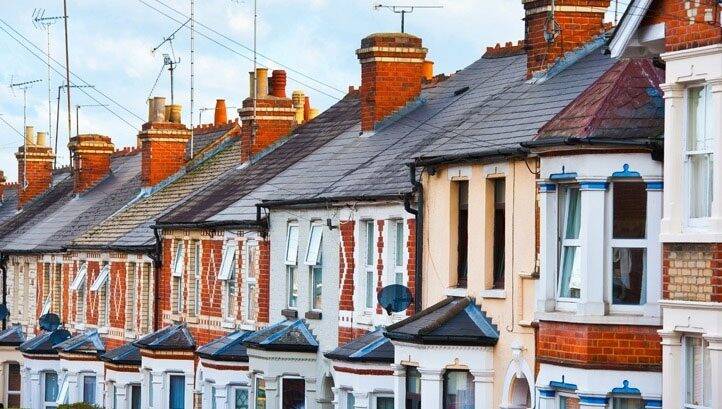 Government commits £560m to decarbonise housing