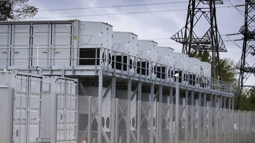 ‘UK’s first’ grid-scale battery storage system comes online in Oxford