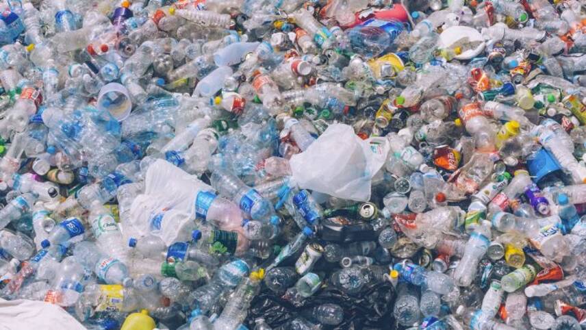 Ellen MacArthur Foundation: Plastic use by big businesses likely to peak in 2021
