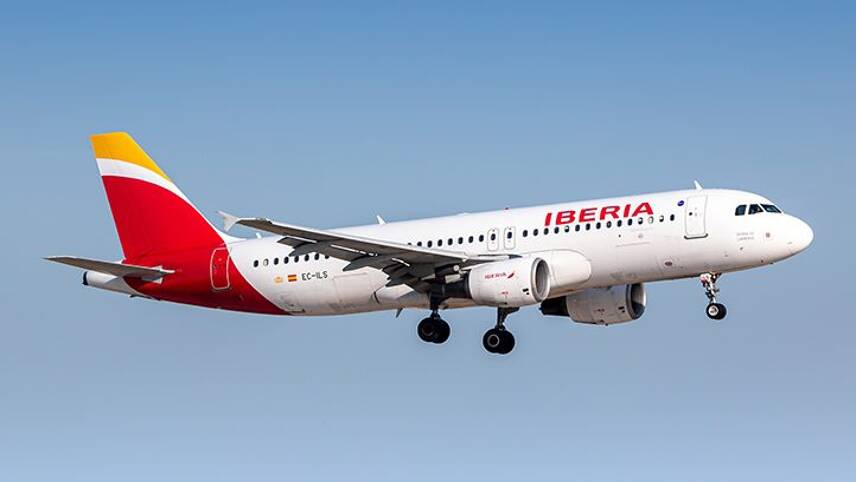 Iberia and Cepsa form partnership on sustainable aviation fuels