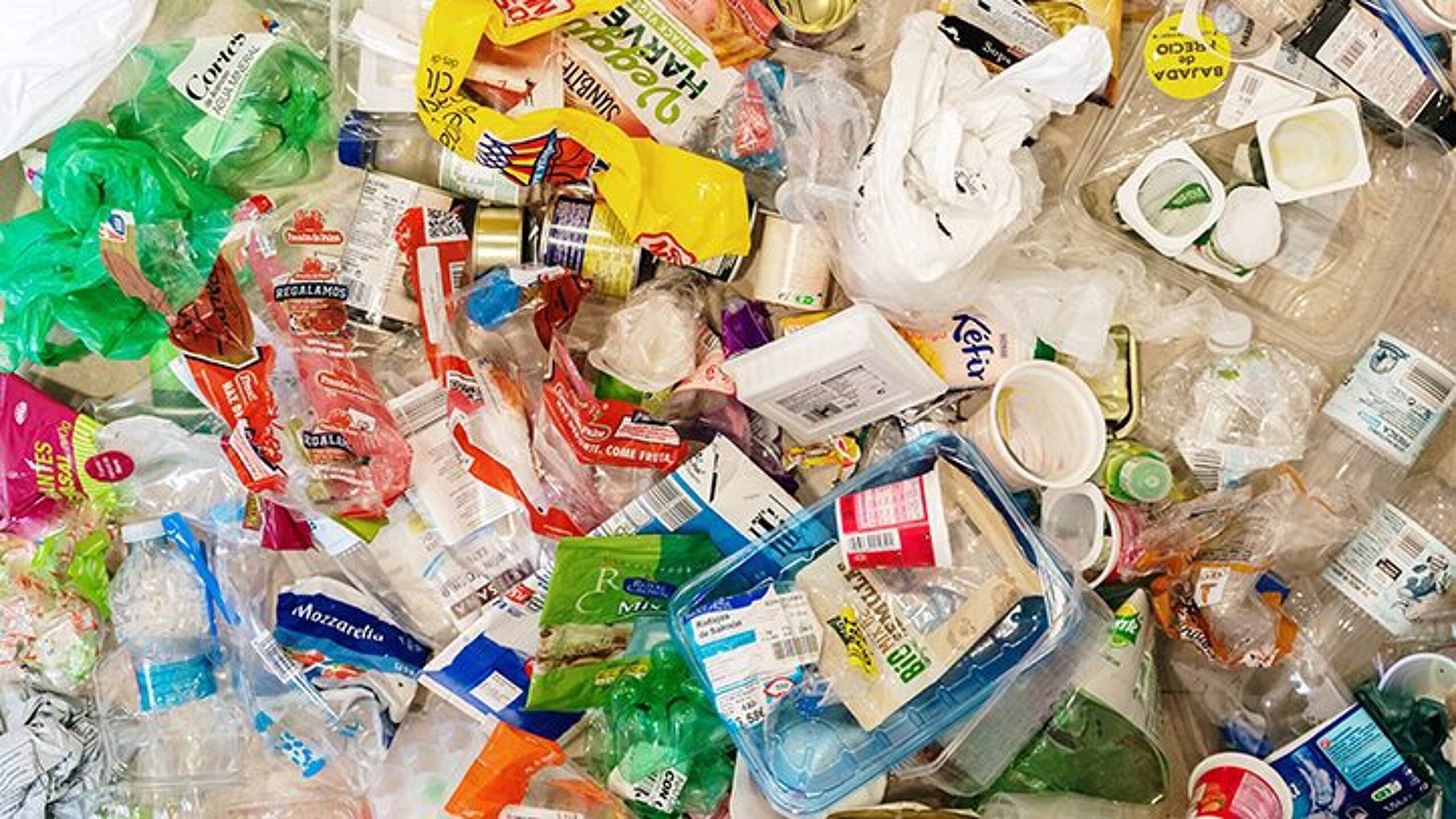 Ellen MacArthur Foundation: Corporate plastic recycling and reuse targets ‘unlikely to be met’