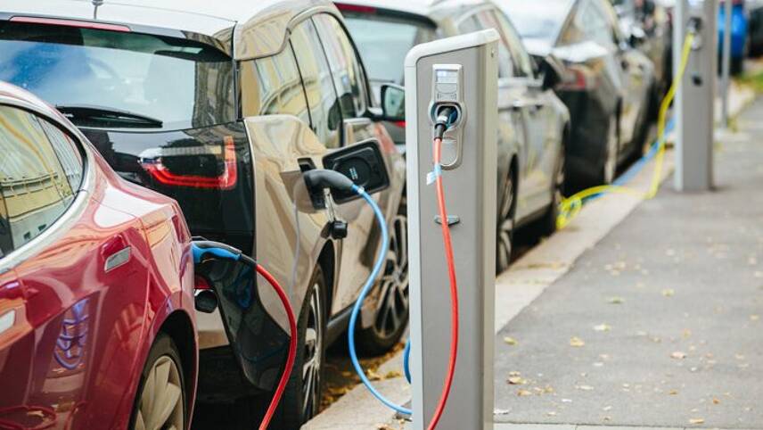 UK is plugged in, as global car industry speeds away from fossil fuels
