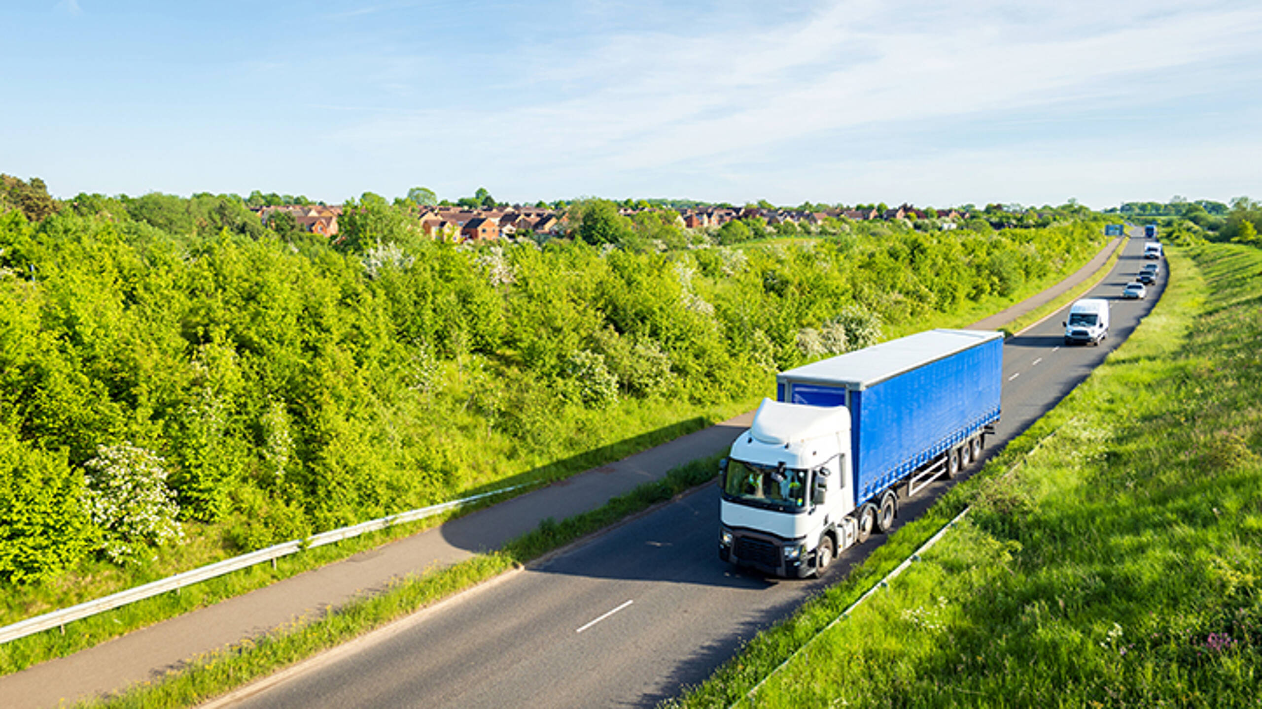 Corporate giants collaborate to fast-track decarbonisation for HGVs