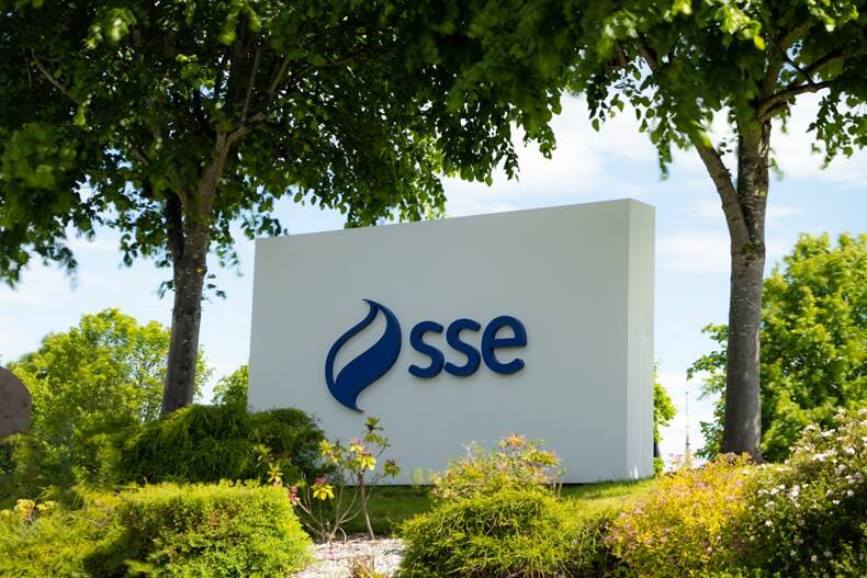 SSE buys back contracting division three years after selling it