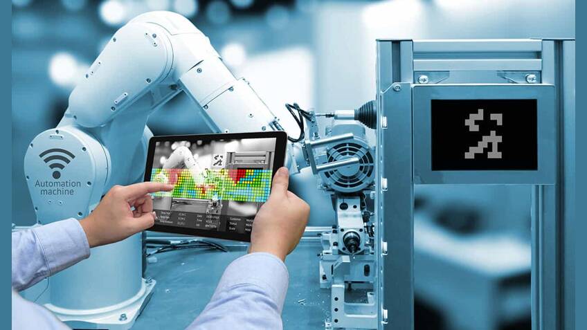Operating system boosts capacities of pilot-controlled robots