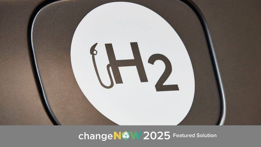 A self-sustaining hydrogen fuel cell