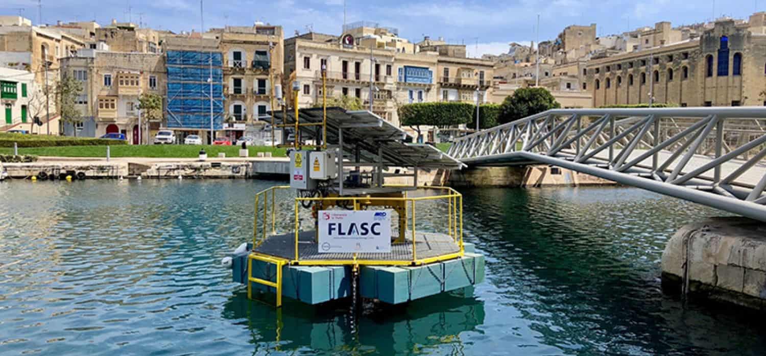 Underwater storage for clean energy