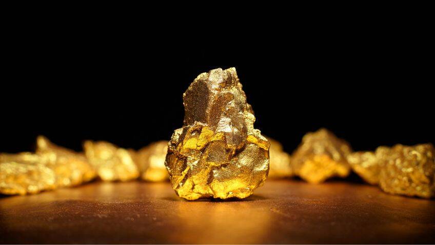 Turning old electronics into carbon-capturing gold