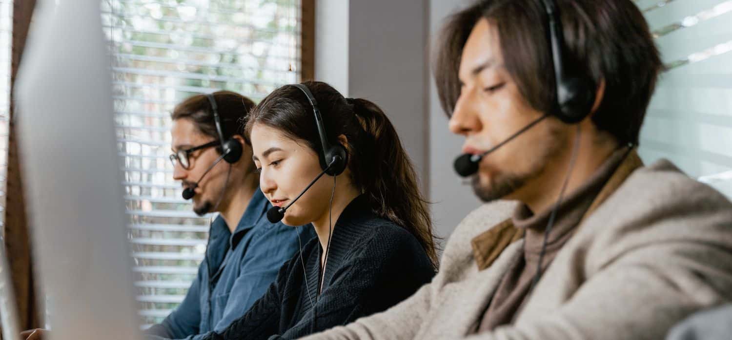 AI speech analysis optimises suicide prevention hotlines