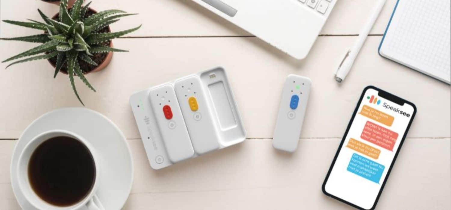 Helping deaf people follow group chats