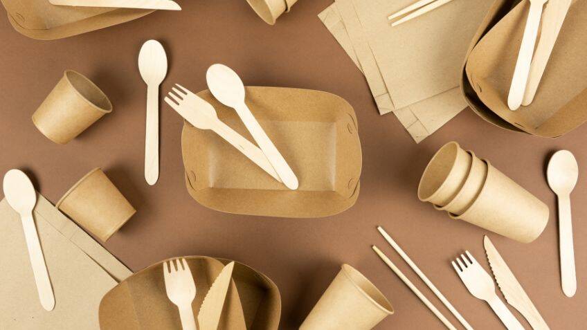 Plastic-free super-materials made from pulp