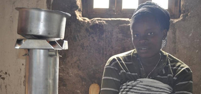 In Rwanda, clean-burning cookstoves use crowdsourced biofuel