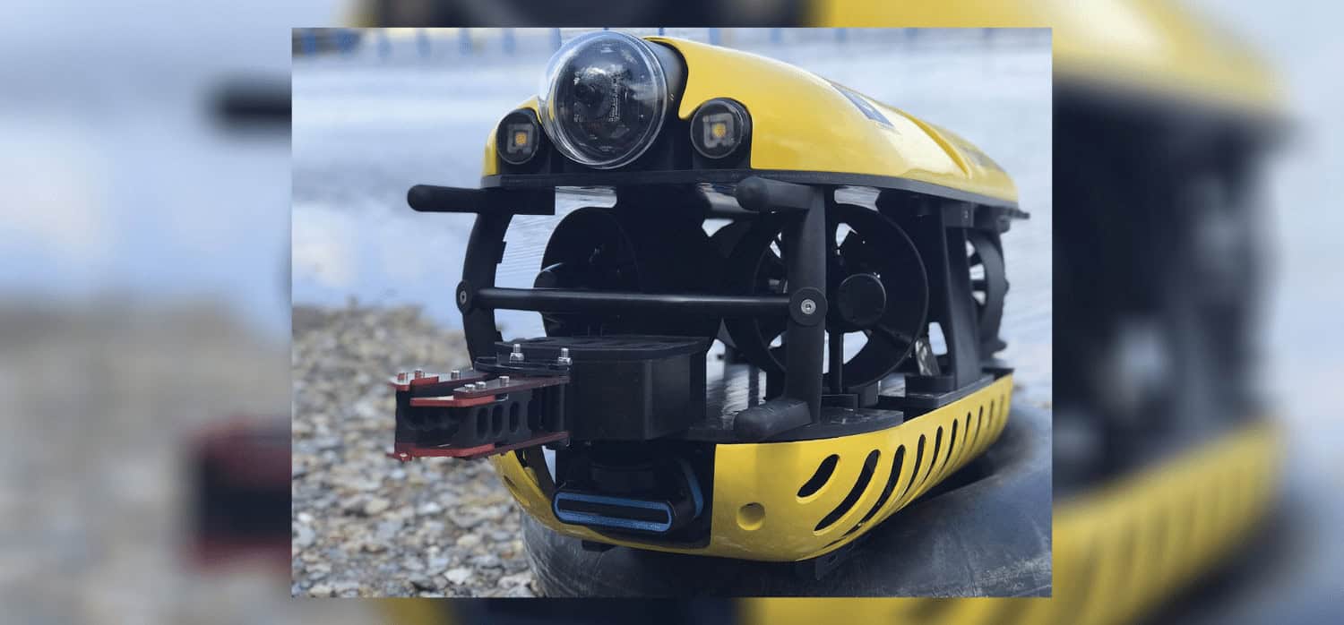 Autonomous drones and vehicles collect rubbish from ocean floor