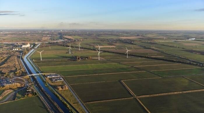 Davey opens England’s largest onshore windfarm