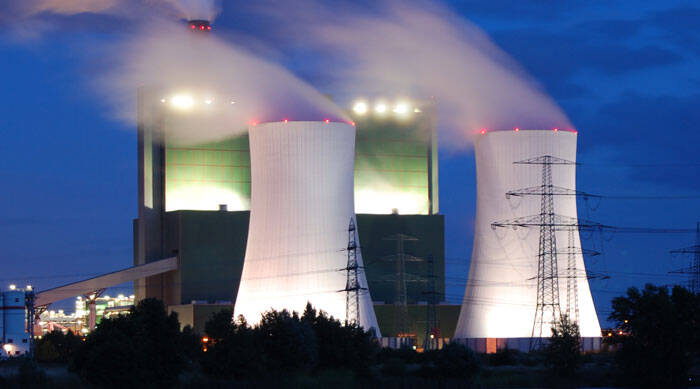 UK’s blackout risk rises as power plants falter