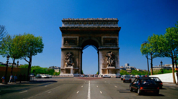 COP21 Monday review: Energy pledges hit the headlines