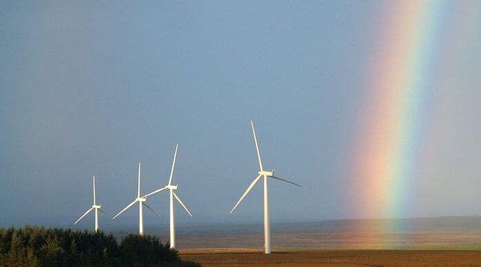 Scottish public backs renewable energy