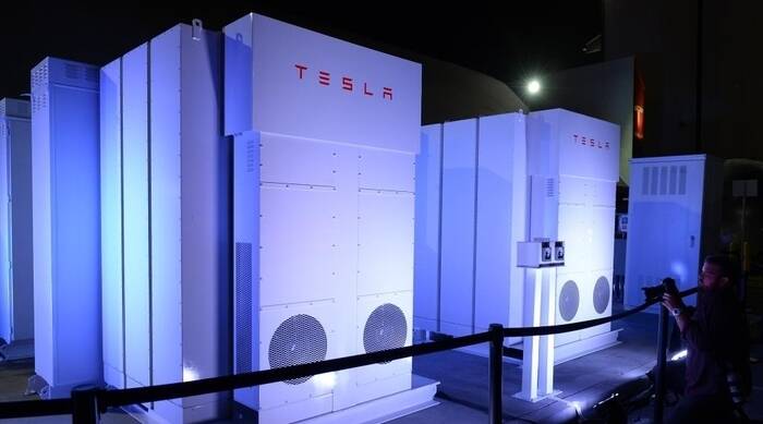 Blog: Tesla, customer complaints and a water market update