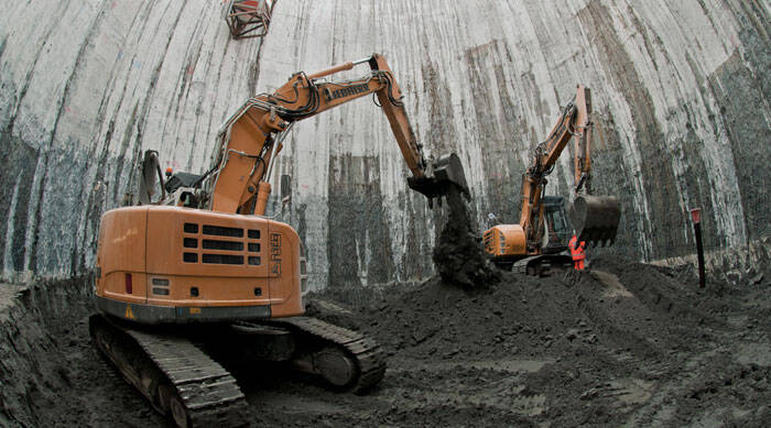 Thames digs deep for tunnel