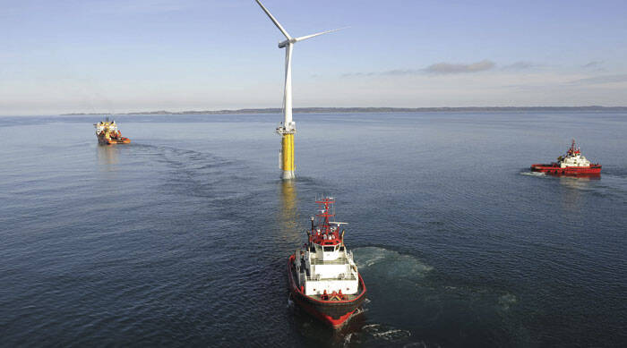 Focus on floating foundations to cut offshore wind costs