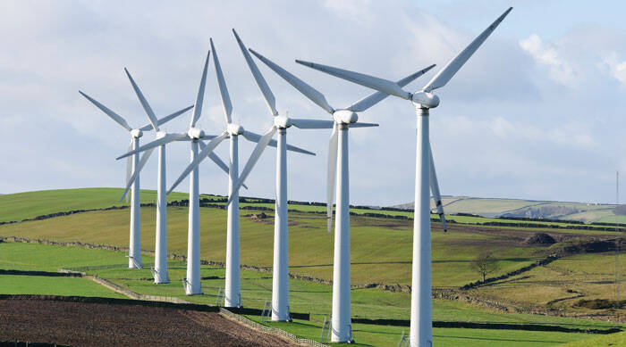UK renewables neared 15 percent of power mix in 2013, says DECC