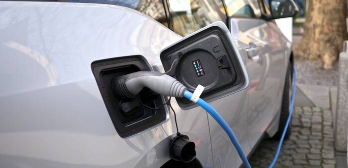 EV customers hit with £6 charging fee