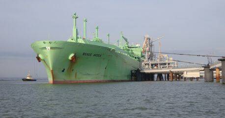 Ed Davey opens Isle of Grain heat pipe set to save large volumes of gas