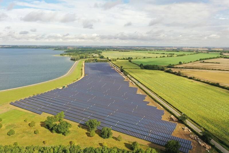 Carbon cutting and collaboration: how has Anglian built on its award-winning solar and storage rollout?