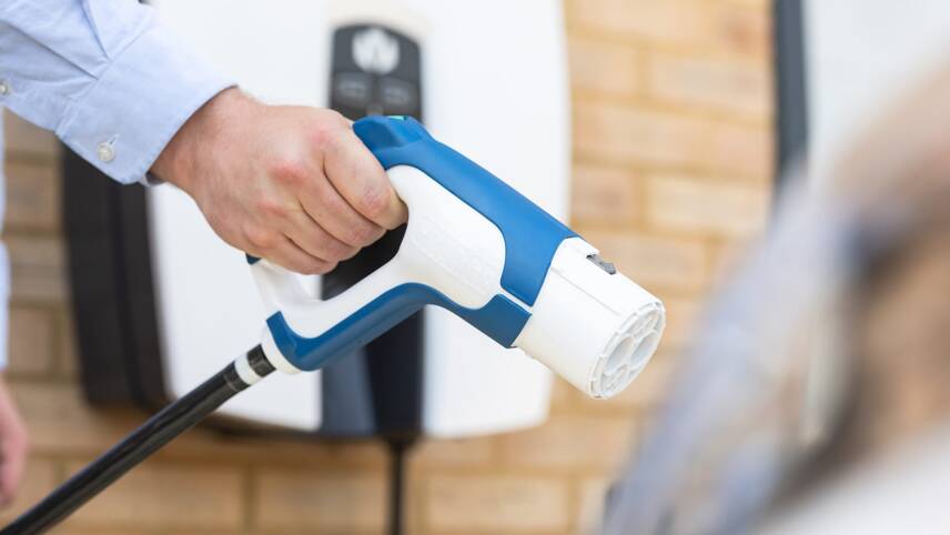 Mapping out the role of V2G in energy flexibility