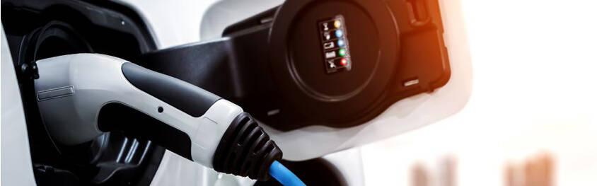 The future is electric: how you can offer your staff EVs.